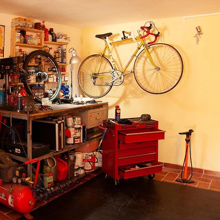 Bagnolo San Vito A Casa Mia Bed & Breakfast エクステリア 写真